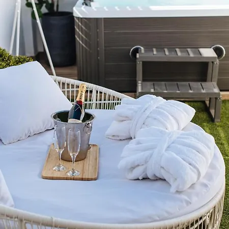 Magno Alameda 1851 Penthouse - Private Terrace And Jacuzzi Apartament *